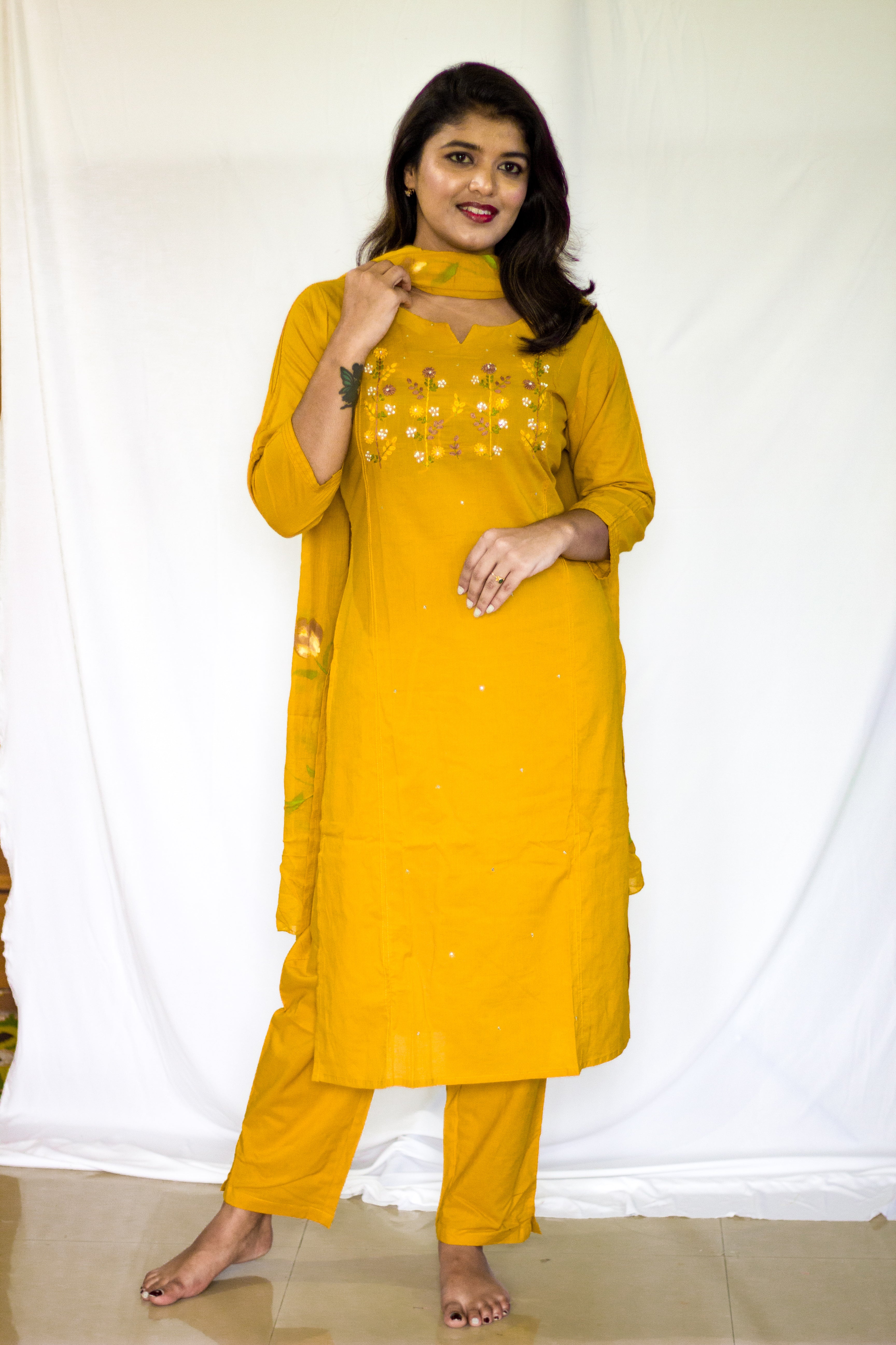 Embroidery Chic 3-piece Methi-colored salwar suit